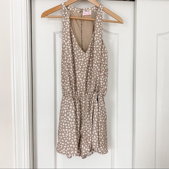 NWOT Pink Lily Won’t Break Your Heart Romper - Picture 4 of 11